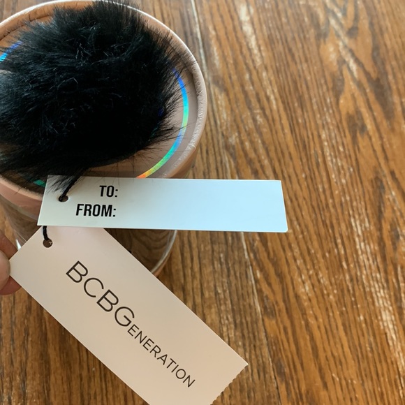 New Bcbg beanie - Picture 6 of 6